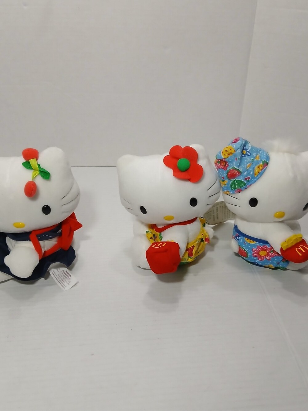 1999 Mcdonalds HELLO KITTY, Dear Daniel 6" Beach Wear & School Uniform Plush NEW